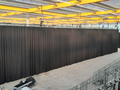 Molton curtains as a room divider